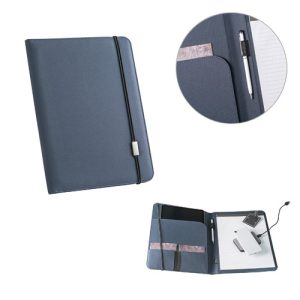 EMERGE FOLDER II. Pasta A4 em poliéster reciclado (100% rPET) 300D com elástico para fecho